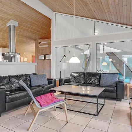 Beach Front Home In Blokhus With Sauna * Blokhus