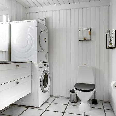 Lovely Home In Blokhus With Sauna *