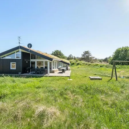 Lovely Home In Blokhus With Sauna *